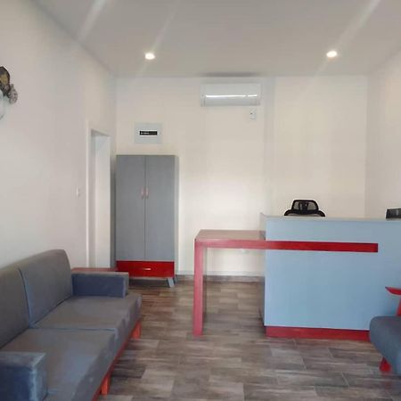 24 Roma Aparthotel Лусака Екстериор снимка
