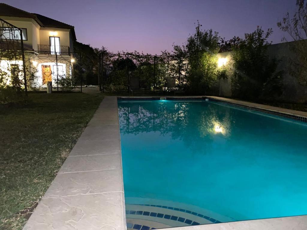 24 Roma Aparthotel Лусака Екстериор снимка