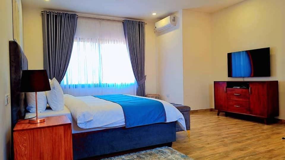 24 Roma Aparthotel Лусака Екстериор снимка