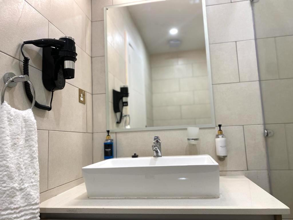 24 Roma Aparthotel Лусака Екстериор снимка