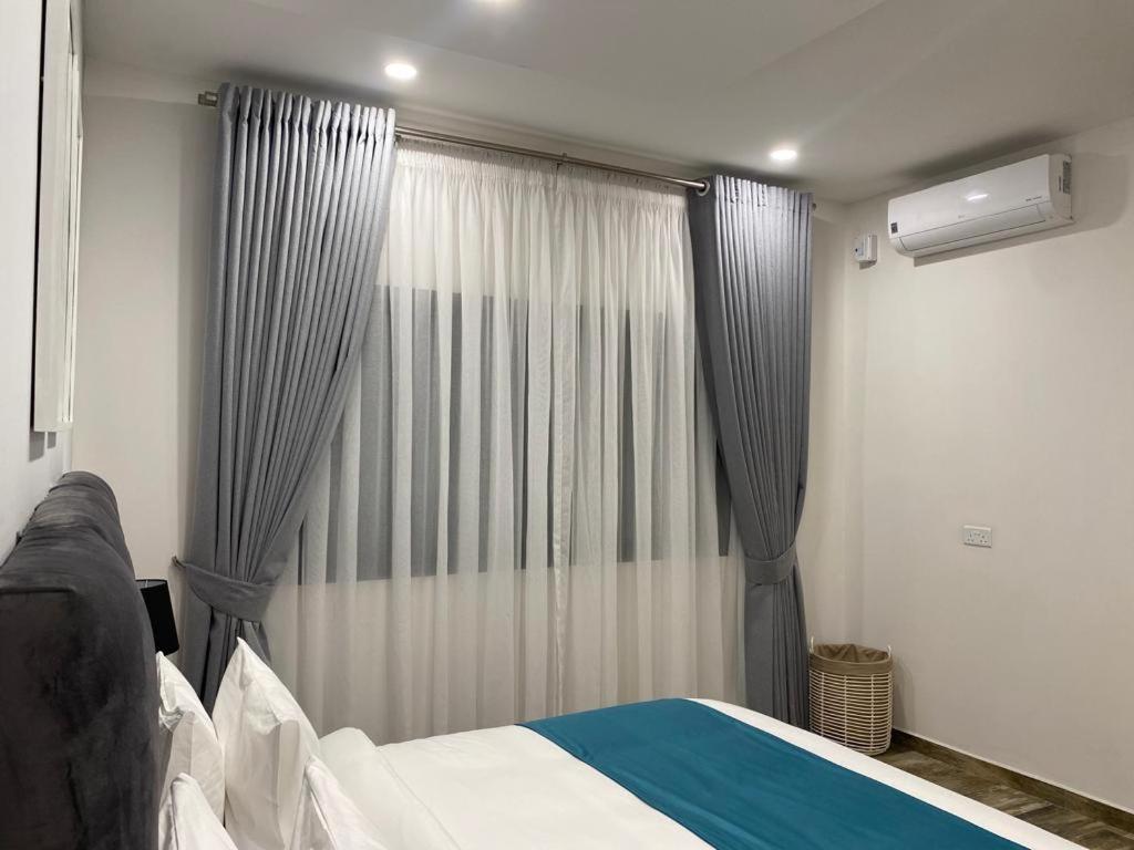 24 Roma Aparthotel Лусака Екстериор снимка
