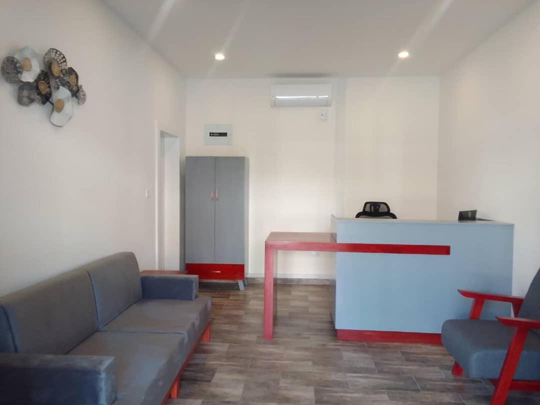 24 Roma Aparthotel Лусака Екстериор снимка